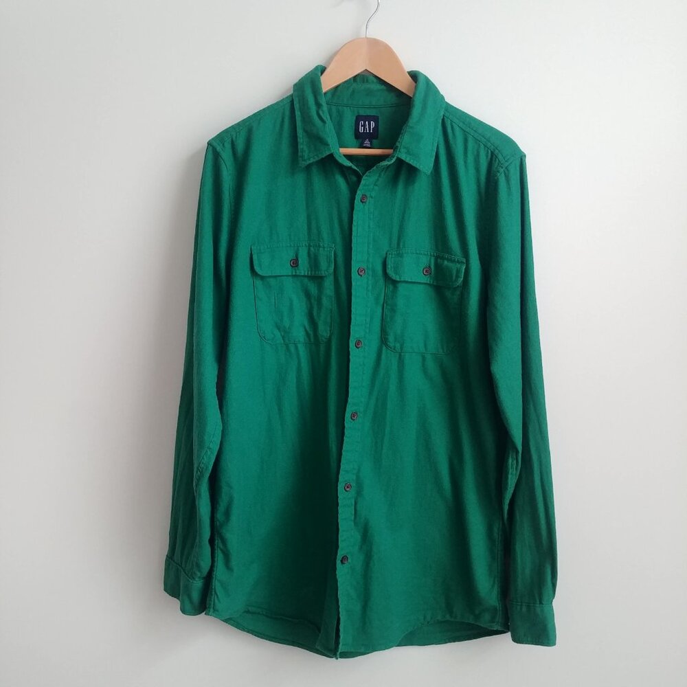 Gap Men's Medium Tall 100% cotton soft flannel green button down shirt
